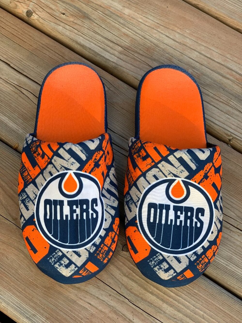 Edmonton Oilers NHL Hockey Slippers Youth Kids XL 7-8 Orange Blue Unisex Lounge
